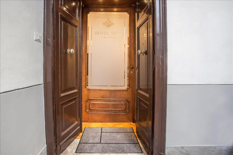 Palazzo Depretis 3* Napoli